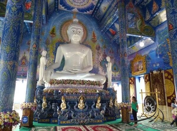 duvidas que todo viajante tem antes de ir a Tailandia - templo azul - Rong Sear Tean Temple