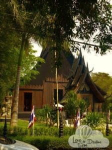 o que fazer em chiang rai - tailandia - Black House – Baan Dam Museum (10)