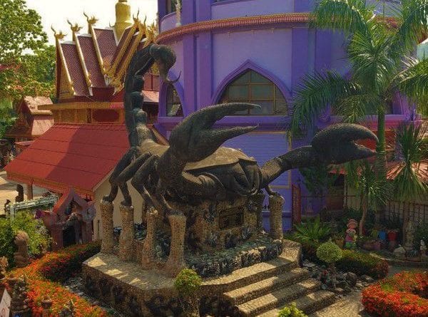 o que fazer em chiang rai - tailandia - scorpion temple