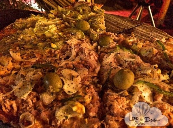 pizzaria vila chamego - pizza - alto paraiso - sao jorge - chapada dos veadeiros - vinho (10)