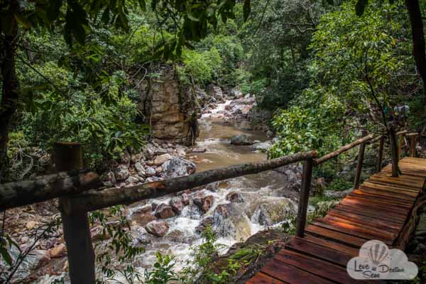 cachoeira do label - expedicao nissan - na rota dos patrimonios do brasil - chapada dos veadeiros -release - sao joao dalianca - frontier (19)